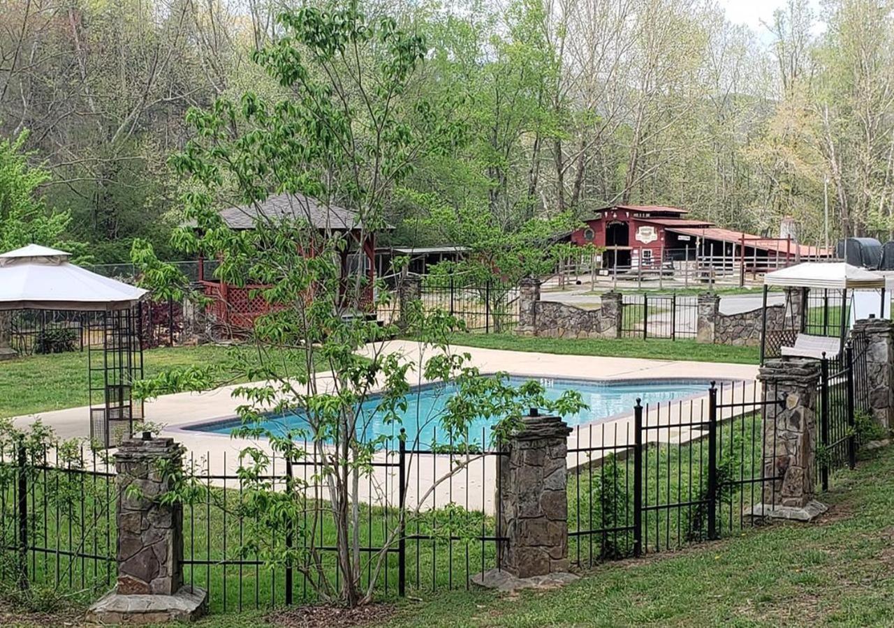 Forrest Hills Mountain Resort Dahlonega Esterno foto